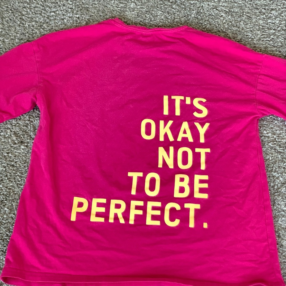 SHEIN Teen Girls Vibrant Pink Youth Shirt